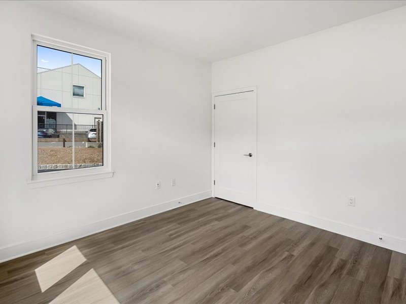 Gallery Photo 11